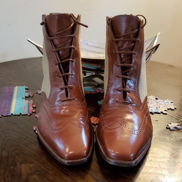 wingtip boots womens